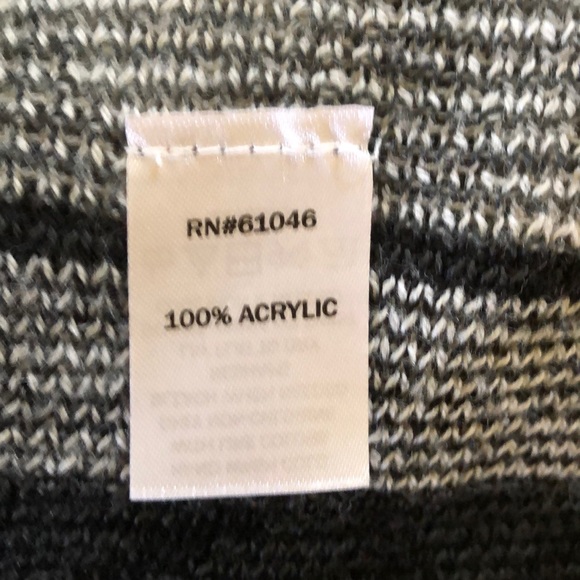 Vanity Cardigan Sweater Black & White Stripe Southwest Pattern XL - Picture 5 of 6